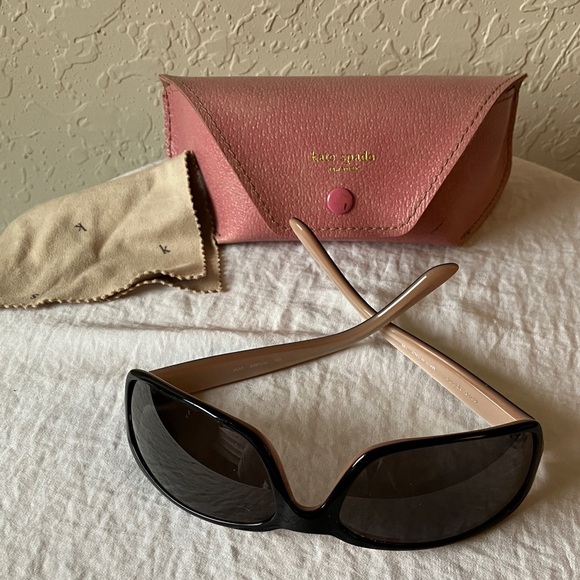 Kate Spade: VTG Tatums Sunglasses- case & cloth- marks main image 7